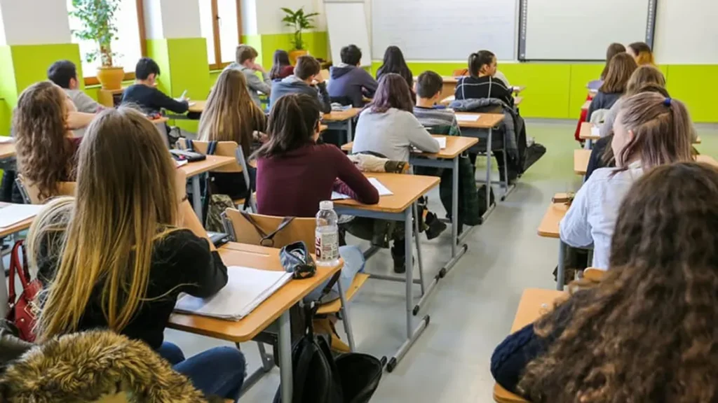 Ultima zi de cursuri pentru clasa a VIII-a 2026. Pregătirea pentru Evaluarea Națională