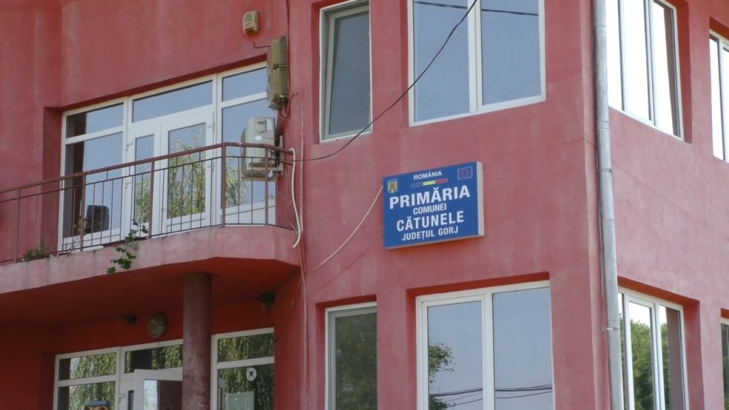 Bugetul Primăriei Cătunele, afectat de închiderea Carierei Lupoaia