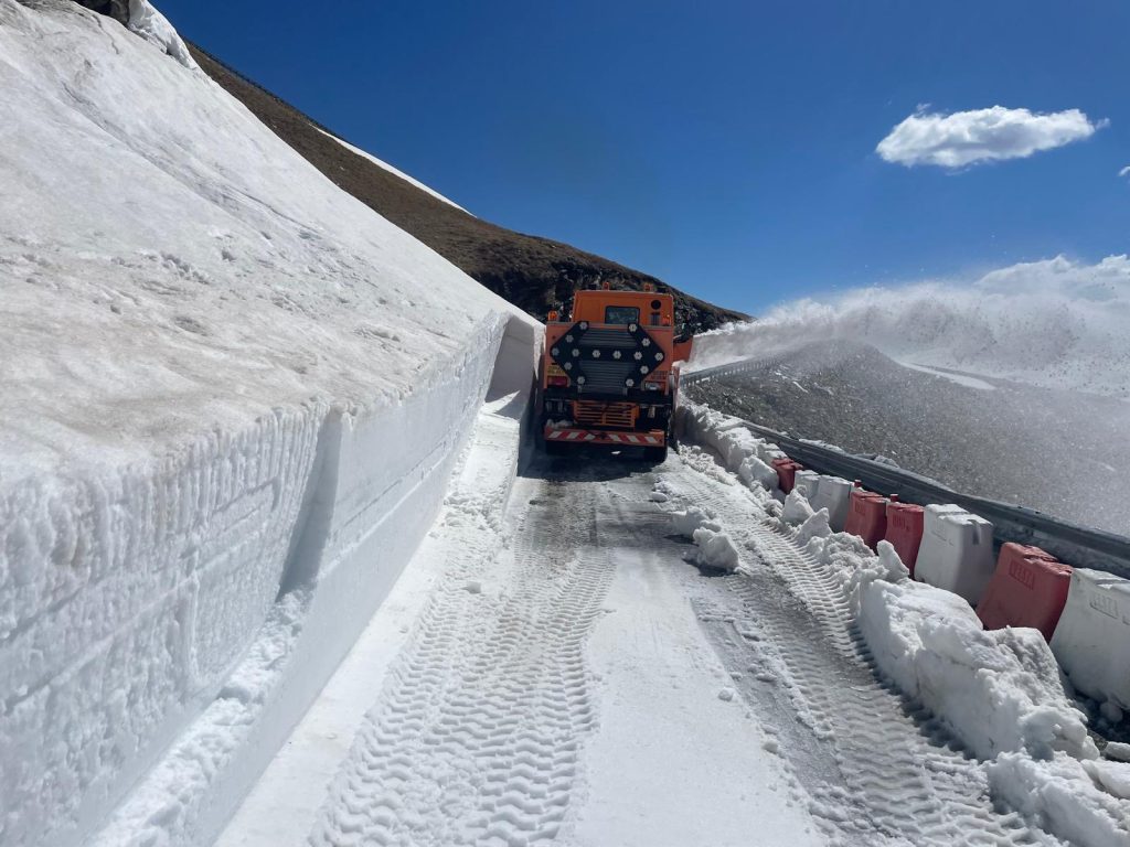 15:30 Noul prefect, în inspecție pe DN 67 și Transalpina
