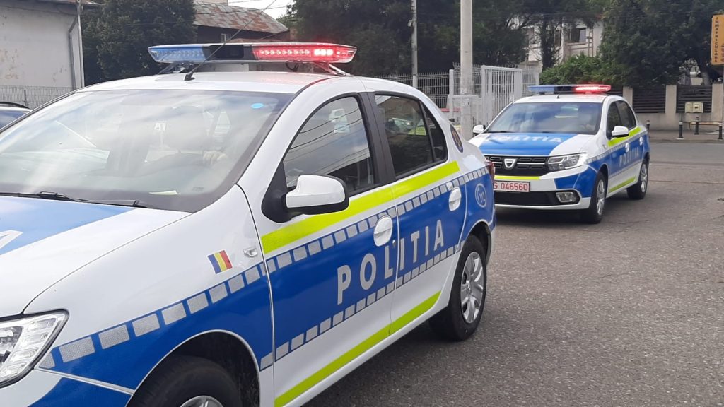 19:00 Au tăiat cu un polizor cătușele unui bărbat care fugise de polițiști